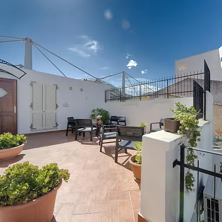 Antica Dimora Bed & Breakfast *